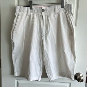 NWT Under Armour Golf Shorts, 34R.